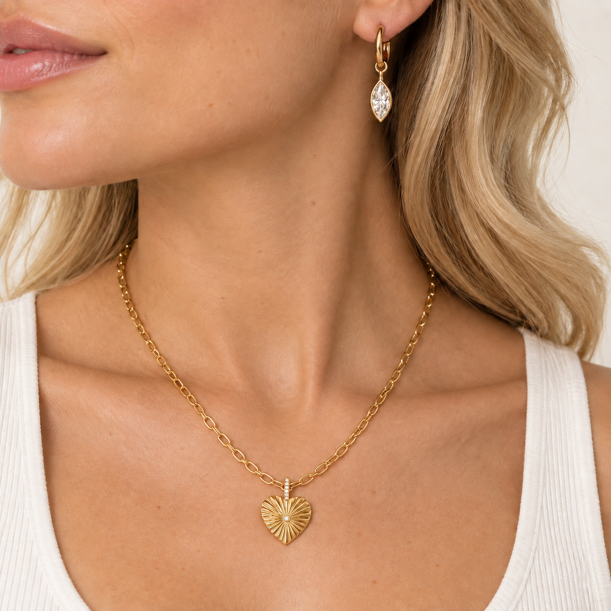 The Soleil Heart Pendant