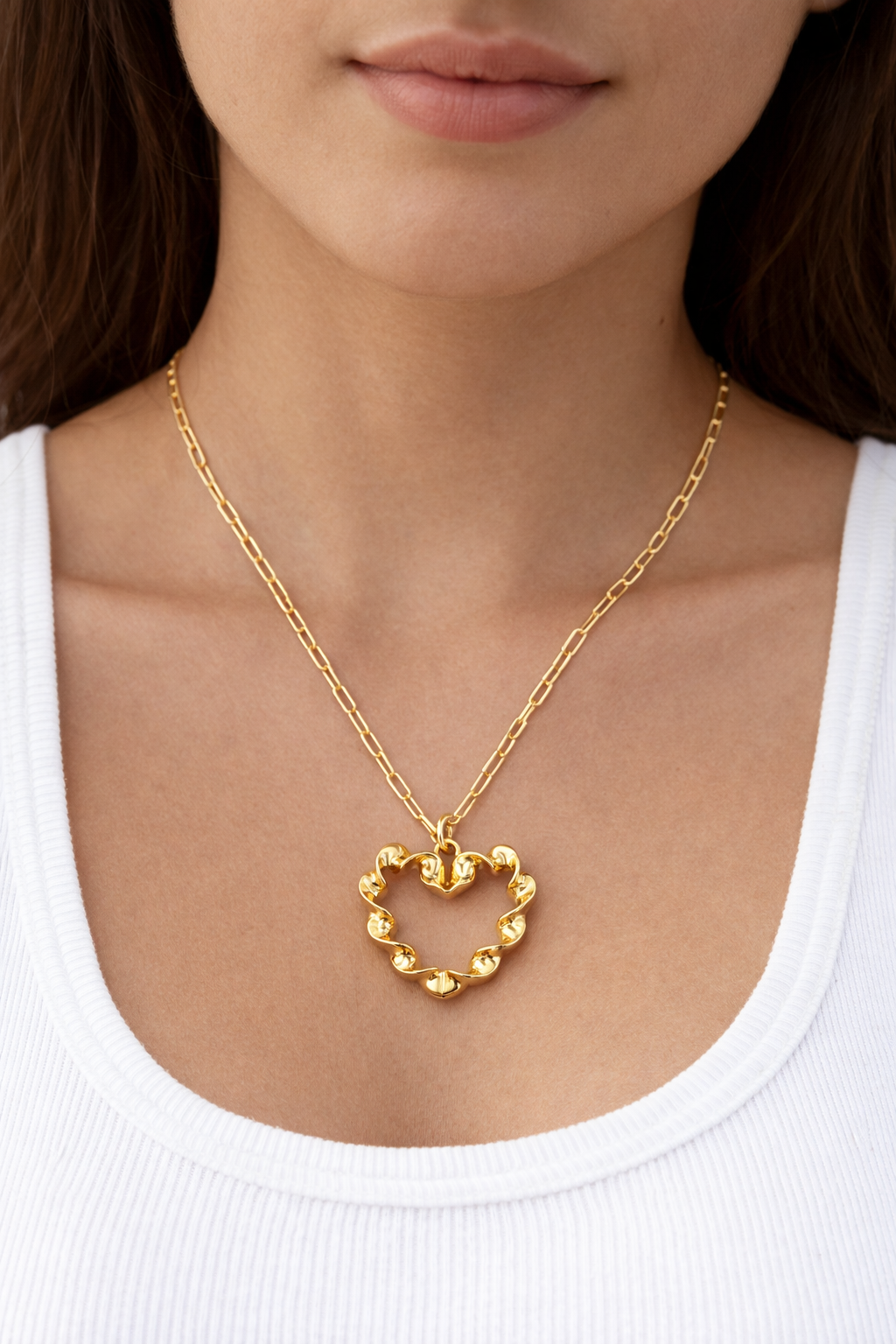 Sculpted Heart Link Necklace