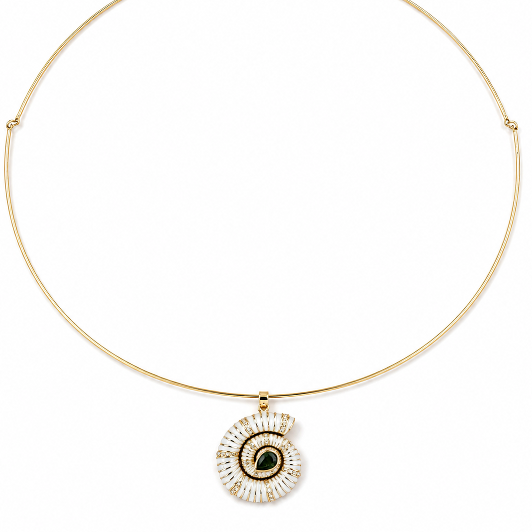 Isla Shell Pendant Necklace