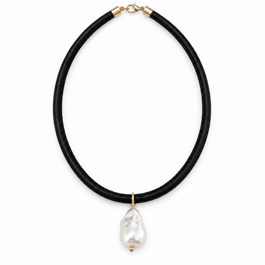 Paloma Pearl Necklace
